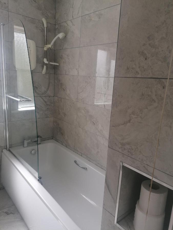 Dun Eoin Carrigaline Hotel Eksteriør billede