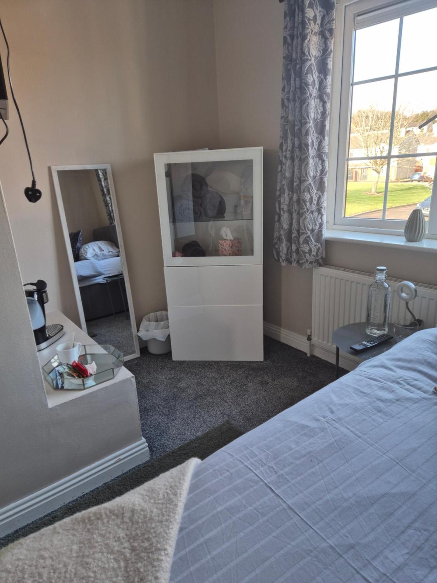 Dun Eoin Carrigaline Hotel Eksteriør billede